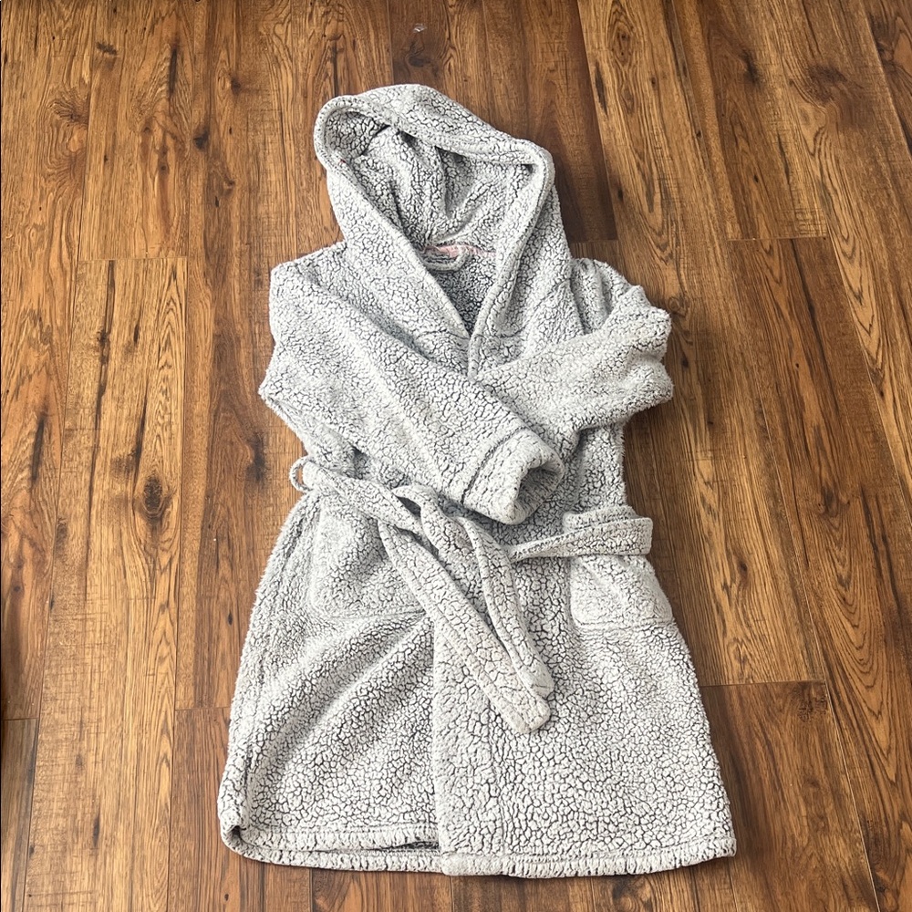 La Vie En Rose Gray Hooded Robe
